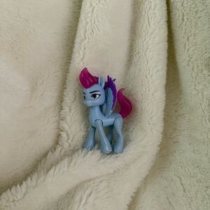 My Little Pony: A New Generation Movie Royal Gala: Zoom Zephyrwing